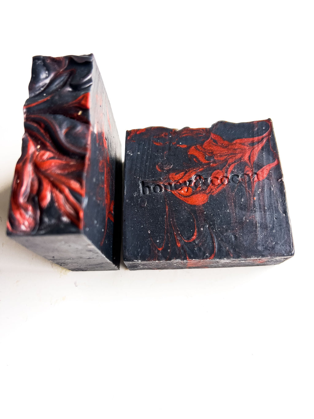 CHARCOAL PATCHOULI with Red Clay