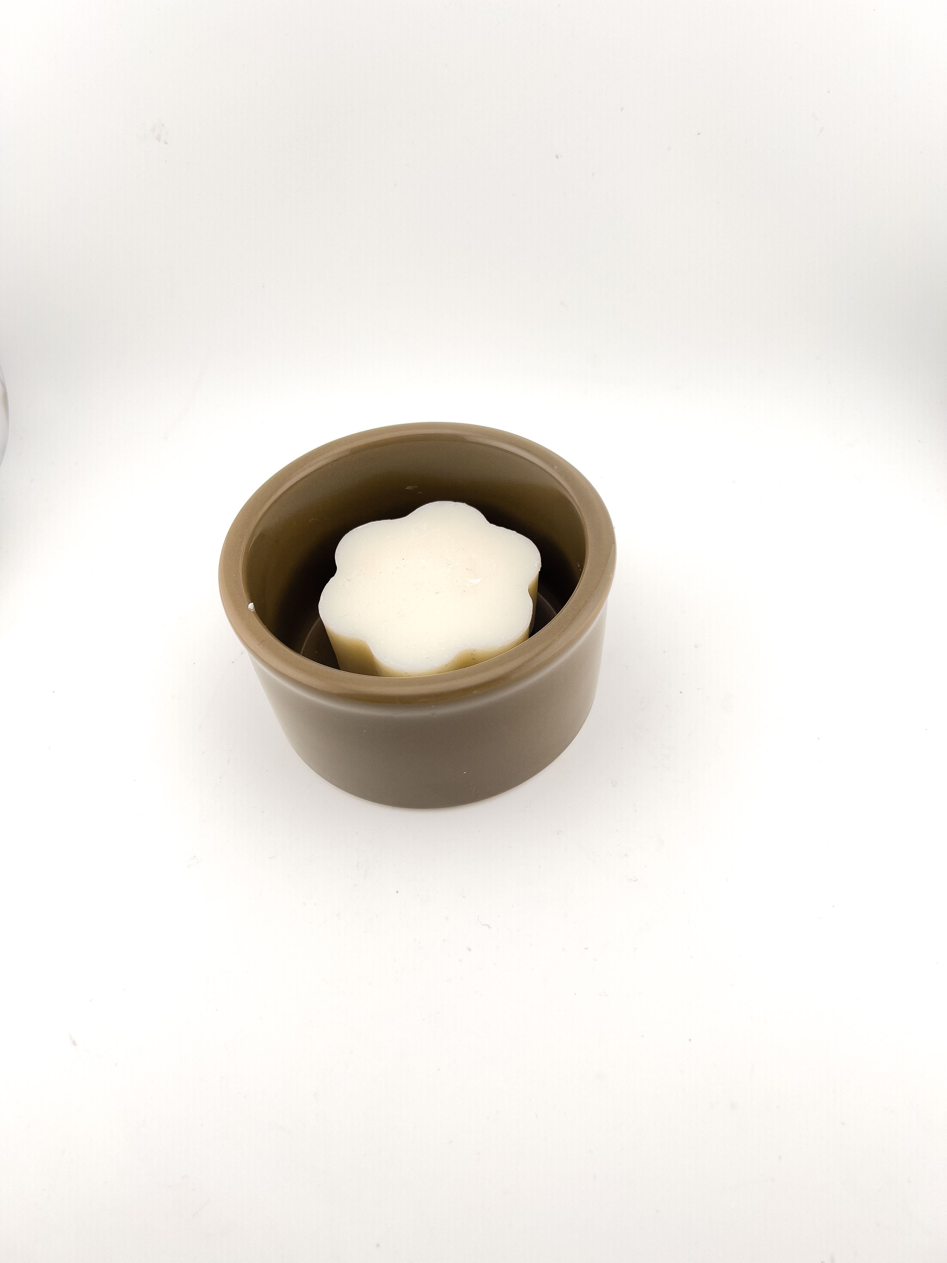 Solid Dish Soap Set Ceramic Ramekin with Bristle Brush